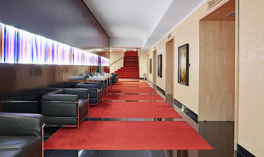 Living Hotel Nürnberg: Lobby