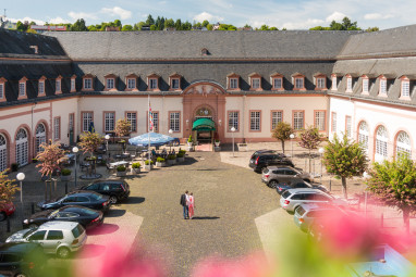 Schlosshotel Weilburg: Exterior View