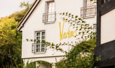 Romantik Hotel Neuhaus: Buitenaanzicht