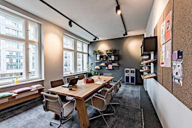 Design Offices Berlin Unter den Linden: Sala de conferencia