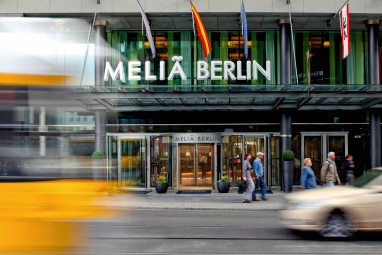 Meliá Berlin: Exterior View