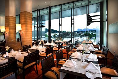 H+ Hotel Salzburg: Restaurante