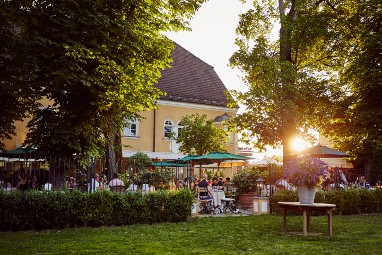 Hotel Gutsgasthof Stangl: Exterior View