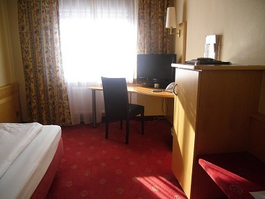 Hotel Stuttgart 21: Chambre