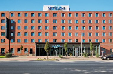 Motel One Hamburg-Altona: Exterior View