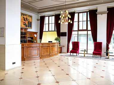 Victor´s Residenz-Hotel Leipzig: Hall
