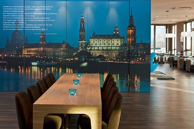 Motel One Dresden-Palaisplatz: Lobby