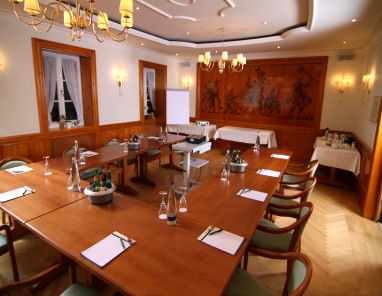 Hotel Auf der Gsteig GmbH: Sala de conferencia