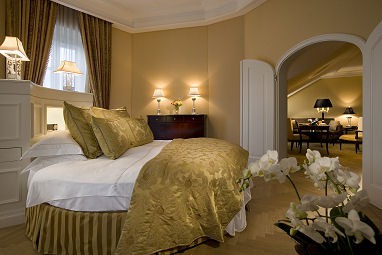 Falkensteiner Schlosshotel Velden : Chambre