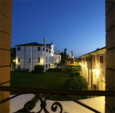 Villa Giustinian: Außenansicht