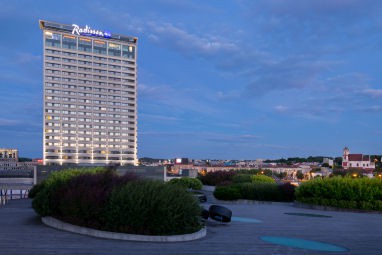 Radisson Blu Lietuva Vilnius: Buitenaanzicht