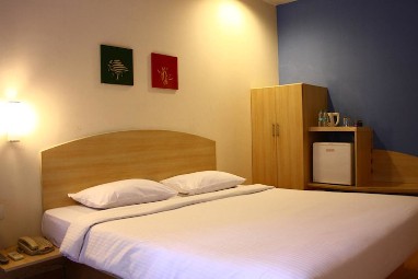 Ginger Hotel Pimpri: Chambre