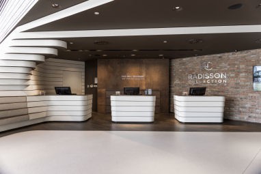 Radisson Collection Hotel Old Mill Belgrade: Lobby