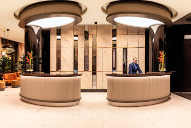 NH Mannheim: Lobby