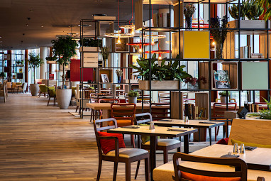 IntercityHotel Amsterdam Airport: Lobby
