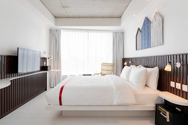 Ruby Zoe Hotel: Chambre