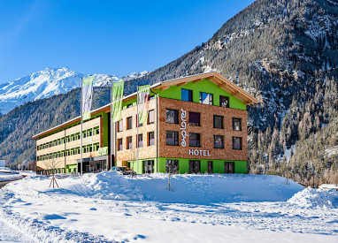 Explorer Hotel Stubaital: Vue extérieure