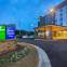 Holiday Inn Express & Suites COVINGTON